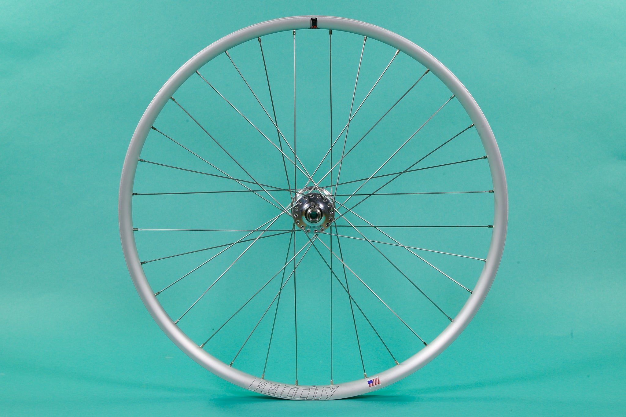 650b Velocity Blunt SS to Son Dynamo Disc Front Wheel