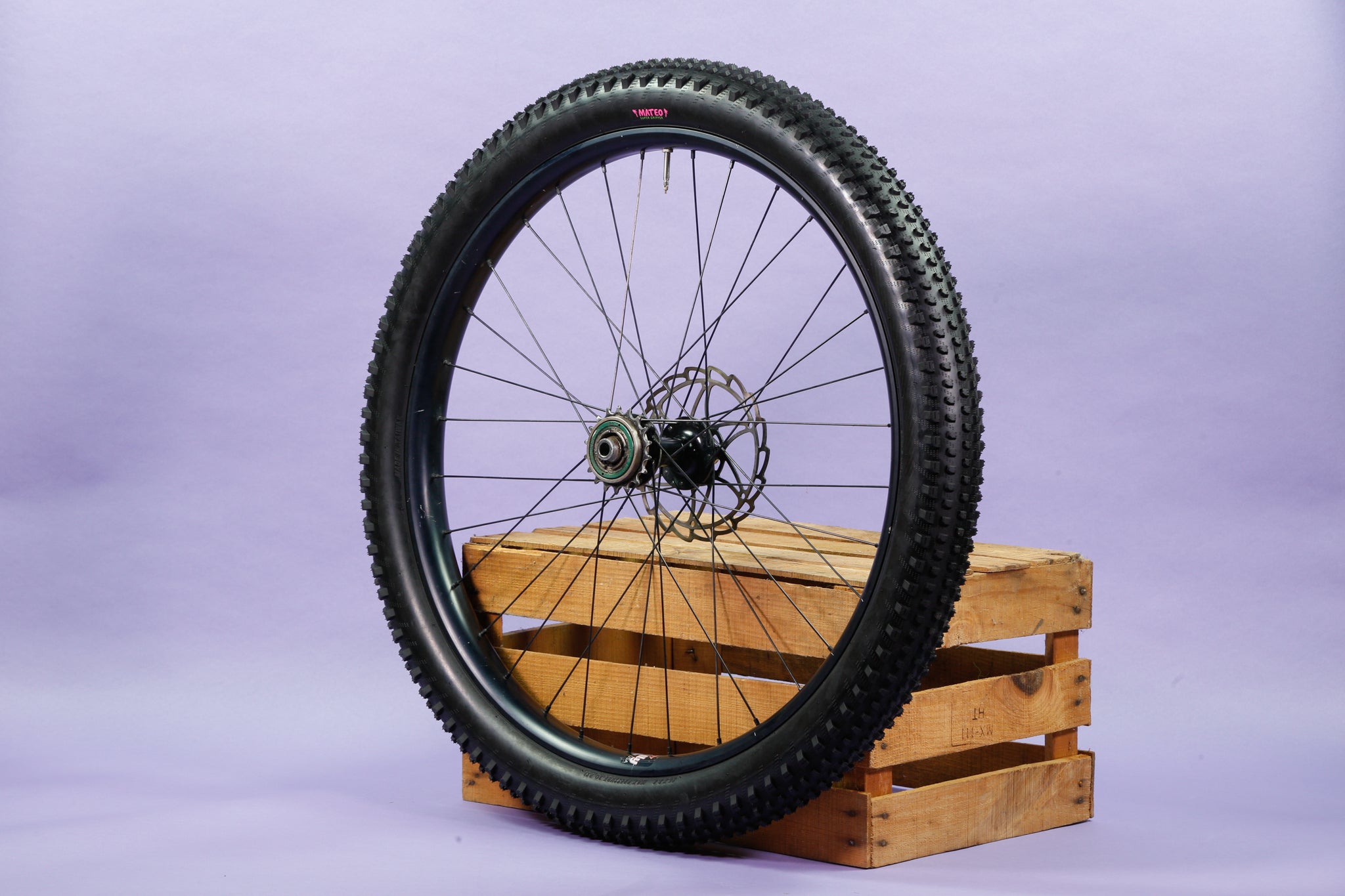 Crust Mateo Super Gripper 26+ Tire