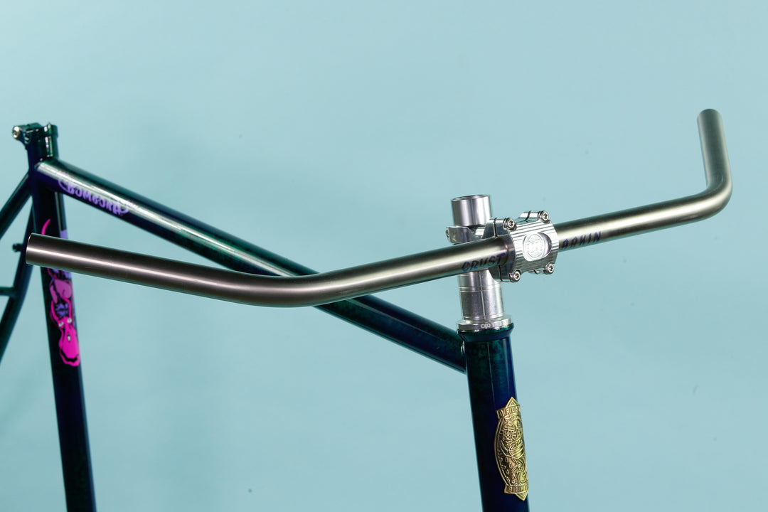 Larkin X Crust Titanium Juan Martin Bar