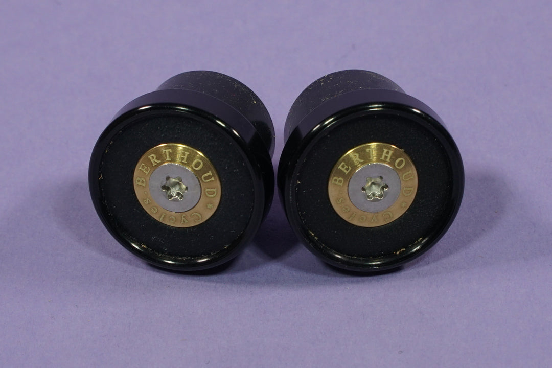 Berthoud Bar Plugs &amp; Mirrors