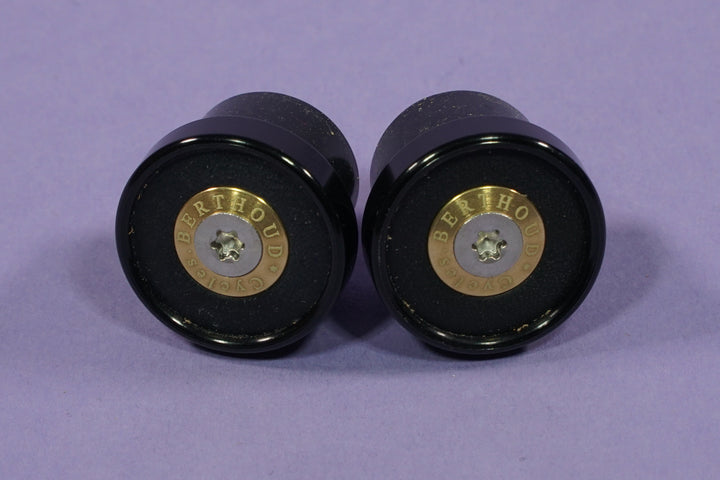 Berthoud Bar Plugs &amp; Mirrors