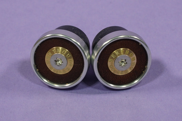 Berthoud Bar Plugs &amp; Mirrors