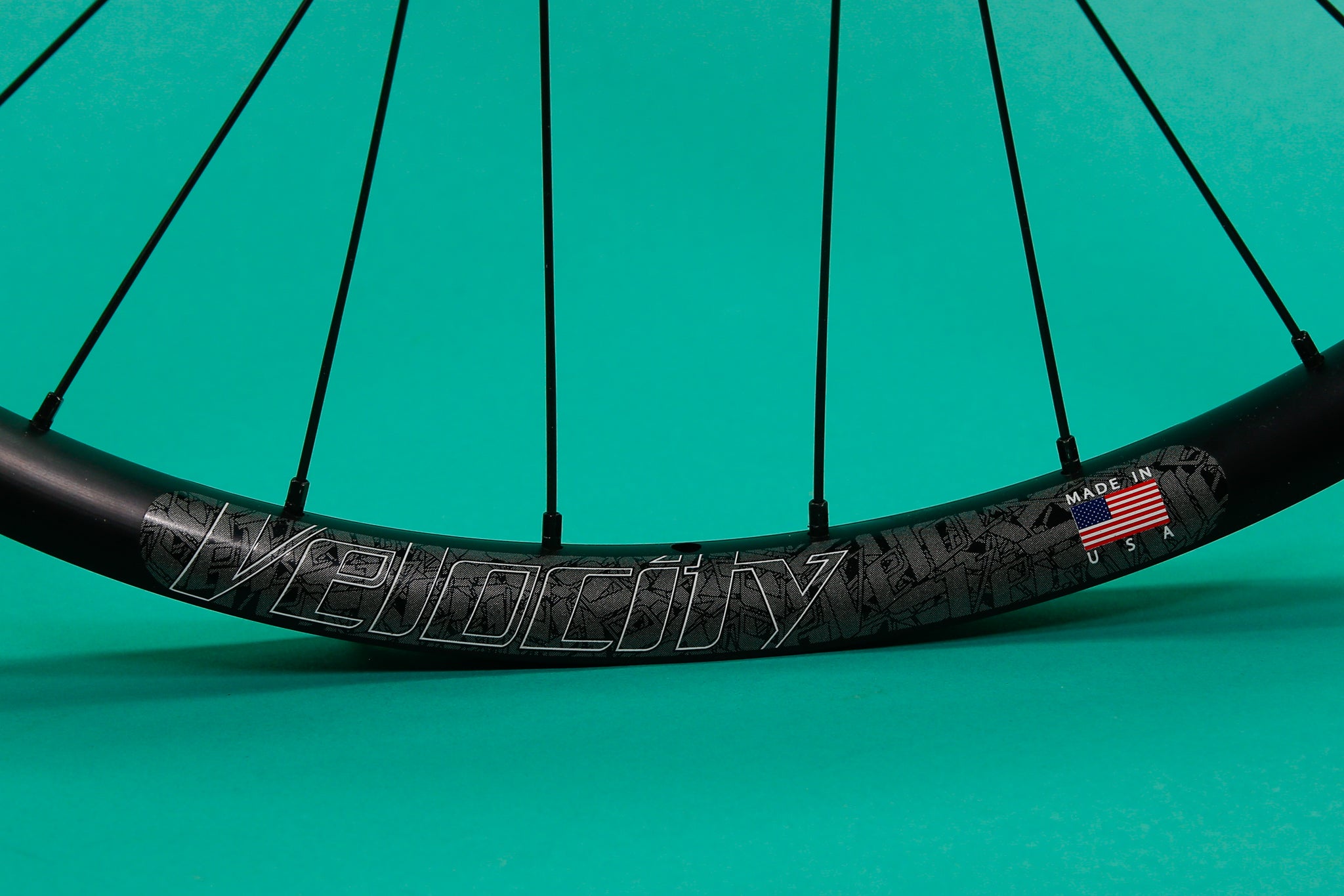 650b Velocity Blunt SS to Son Dynamo Disc Front Wheel