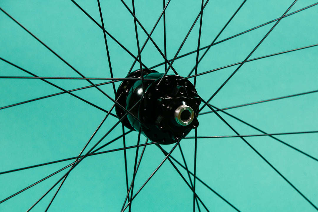 650b Velocity Blunt SS to Son Dynamo Disc Front Wheel