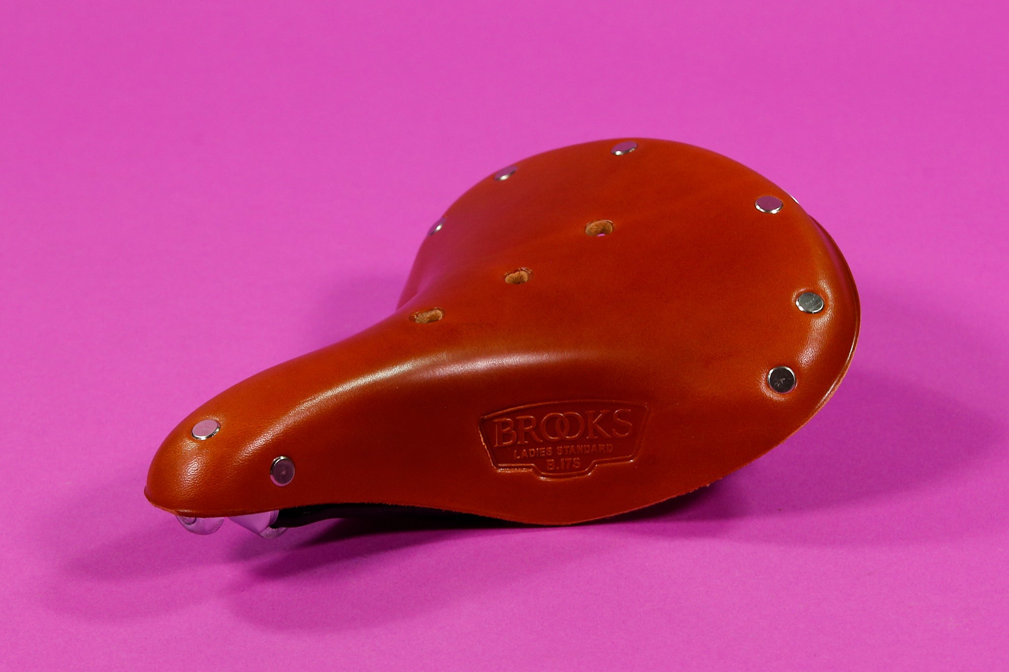 Brooks B17 Short
