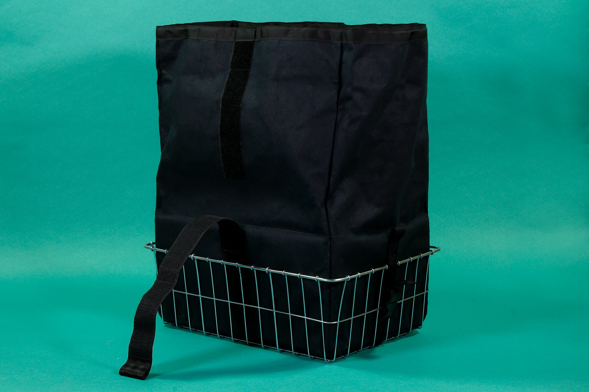 Dark Realm Wald Basket Bags